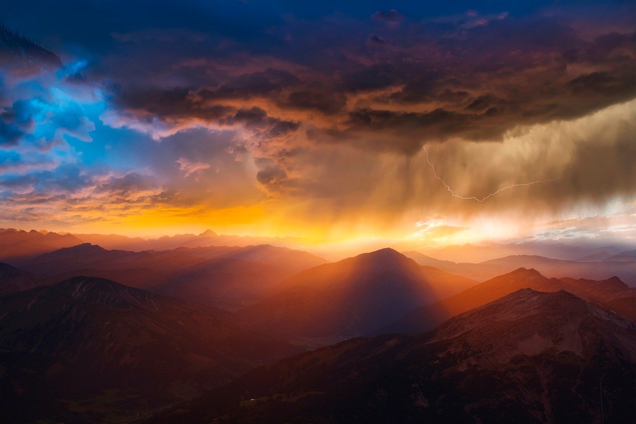 What Role Does Lighting Play in Your Brand Identity and Customer Experience?