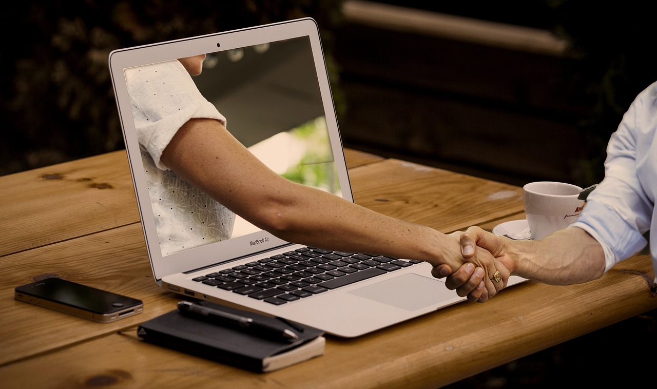 Effective remote team management strategies for 2025
